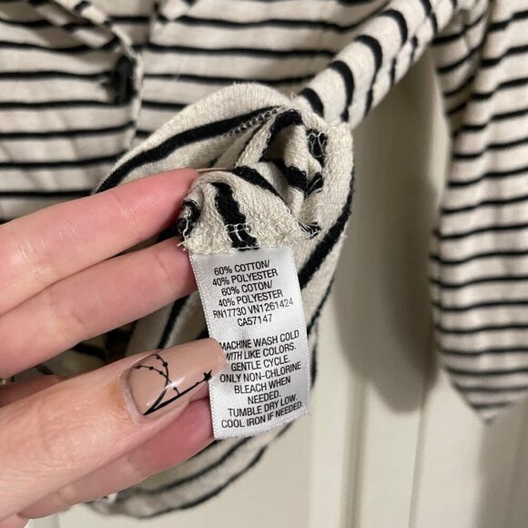 Xhilaration Womens Black Striped Roll Tab Sleeve Button Semi Cropped Blazer XS - Picture 4 of 6